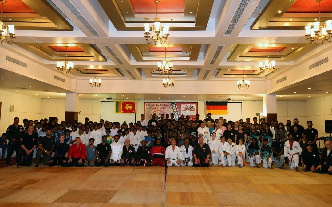 Trainings mit über 300 Teilnehmern in Sri Lanka gestartet